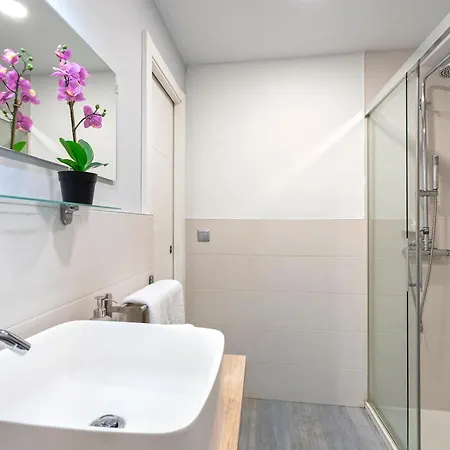 דירה Coqueto Junto A Calle Larios By Rent Me מאלגה